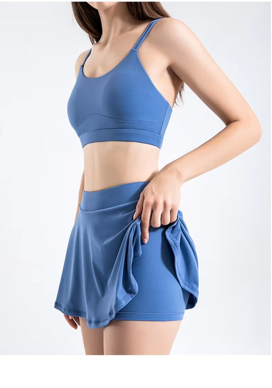 Women’s 2-Piece Black Sports Bra and Skirt Set – Soft Support, Breathable Fabric, Wire-Free, Adjustable Straps – Stylish Activewear for Gym, Yoga, Tennis, and Daily Comfort