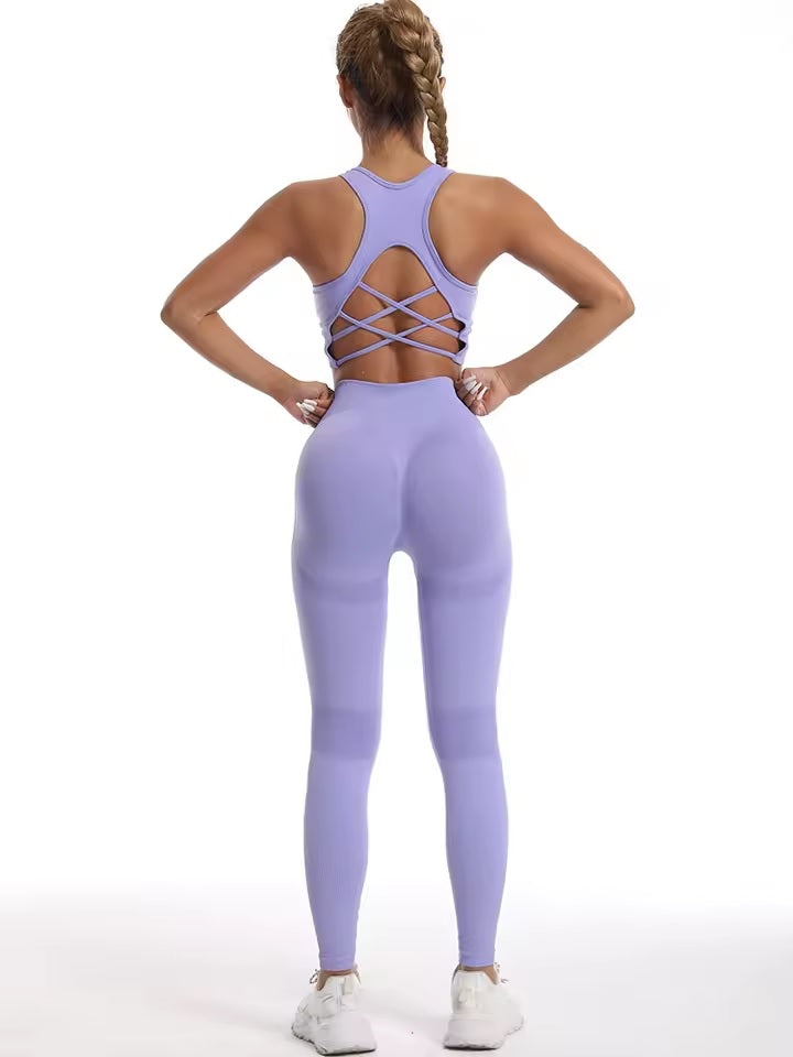 Curvear Women's Seamless Fitness Tracksuit Set: Comfortable, Breathable, High-Waisted Leggings and Supportive Sports Bra