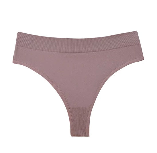 Curvear Women Underwear Seamless Underwear No Show Stretch Panties Silky Invisible Hipster Cool Underwear for Women Bikini Panties.