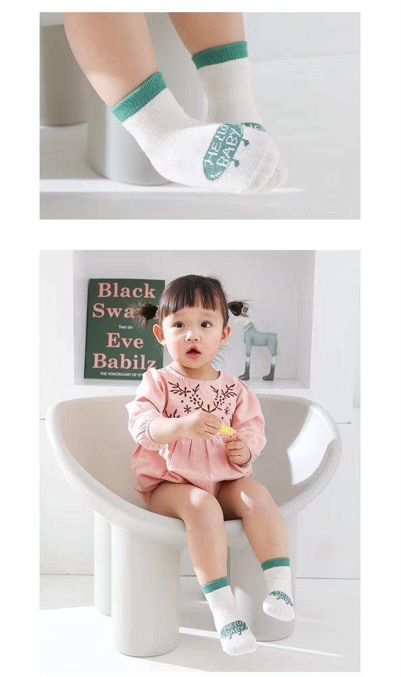 CURVEAR ®️2 Pairs of Non-Slip Baby Socks for 0-3 Years, Spring & Summer, Two-Color Design.