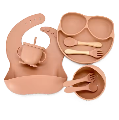 Curvear New Arrivals Kitchen Baby Accessories Set 6 pcs Dinner Plate Bowl And Spoon BPA Free Silicone Weaning Baby Feeding Set.